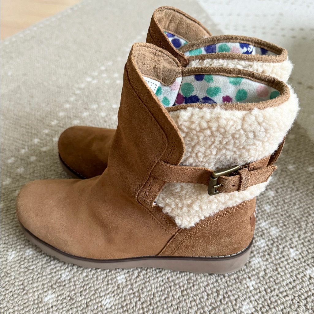 Ugg Buckle Boot